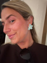 Load image into Gallery viewer, Turq Floral Earring
