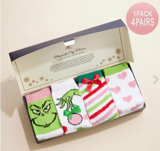 Grinch Sock Gift Set