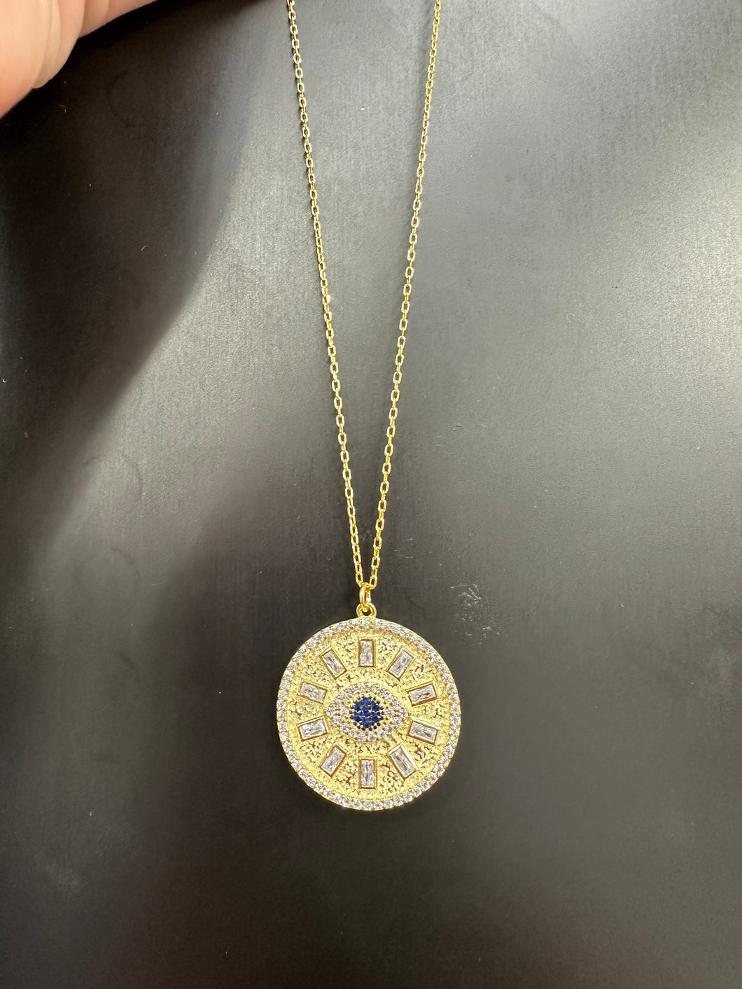 Evil eye 🧿 circle pendant necklace