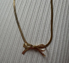 Load image into Gallery viewer, Gold Mini Bow Necklace
